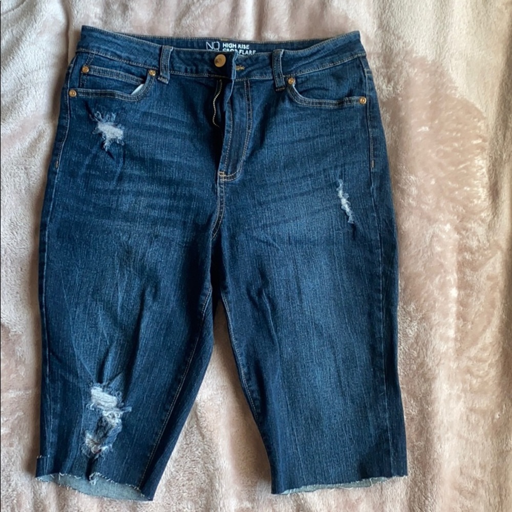 capri jean shorts